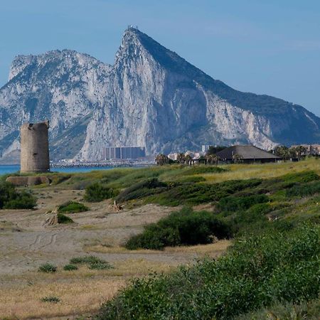 Hostal La Campana Ла-Линеа-де-ла-Консепсьон Экстерьер фото