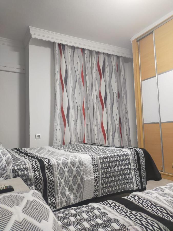 Hostal La Campana Ла-Линеа-де-ла-Консепсьон Экстерьер фото