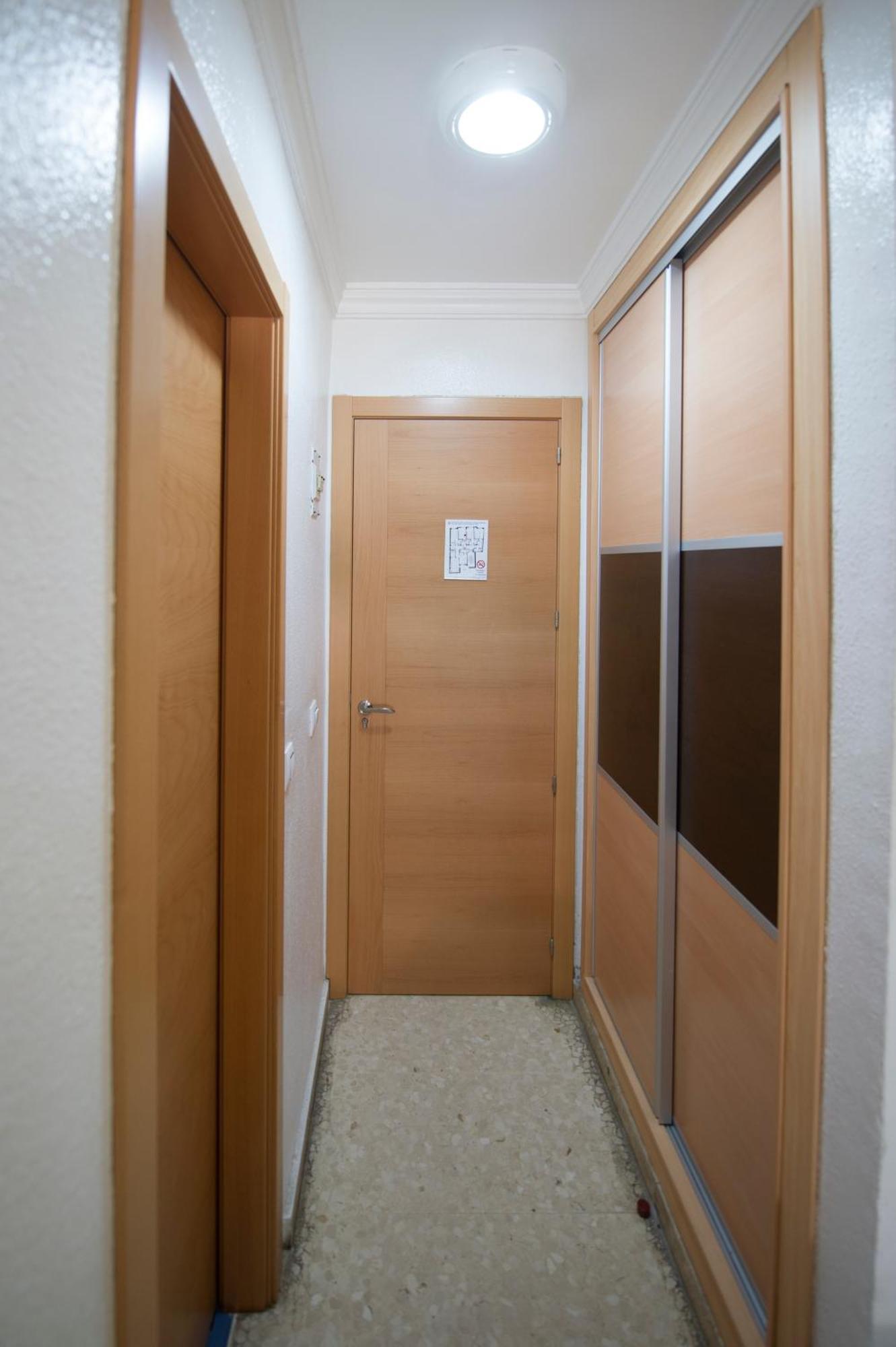Hostal La Campana Ла-Линеа-де-ла-Консепсьон Экстерьер фото