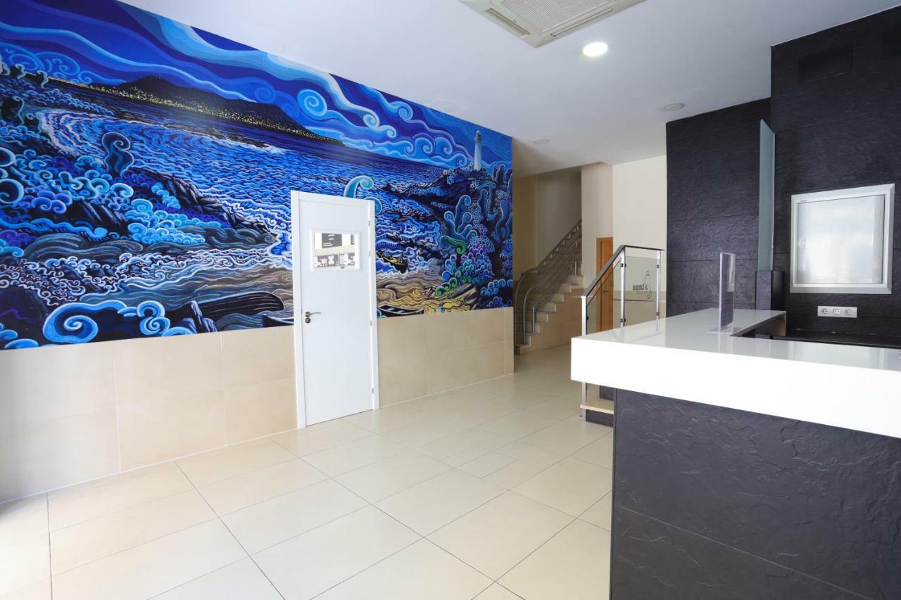 Hostal La Campana Ла-Линеа-де-ла-Консепсьон Экстерьер фото